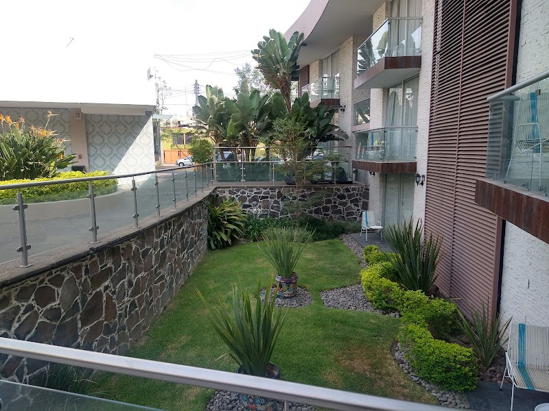 Country Hotel and Suites